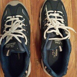 Skechers D'Lites Womens 11 wide fit